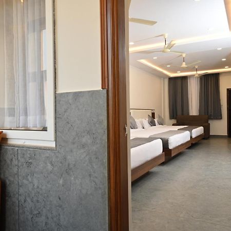 Hotel Shri Devi Comforts Inn Bhatkal Ngoại thất bức ảnh