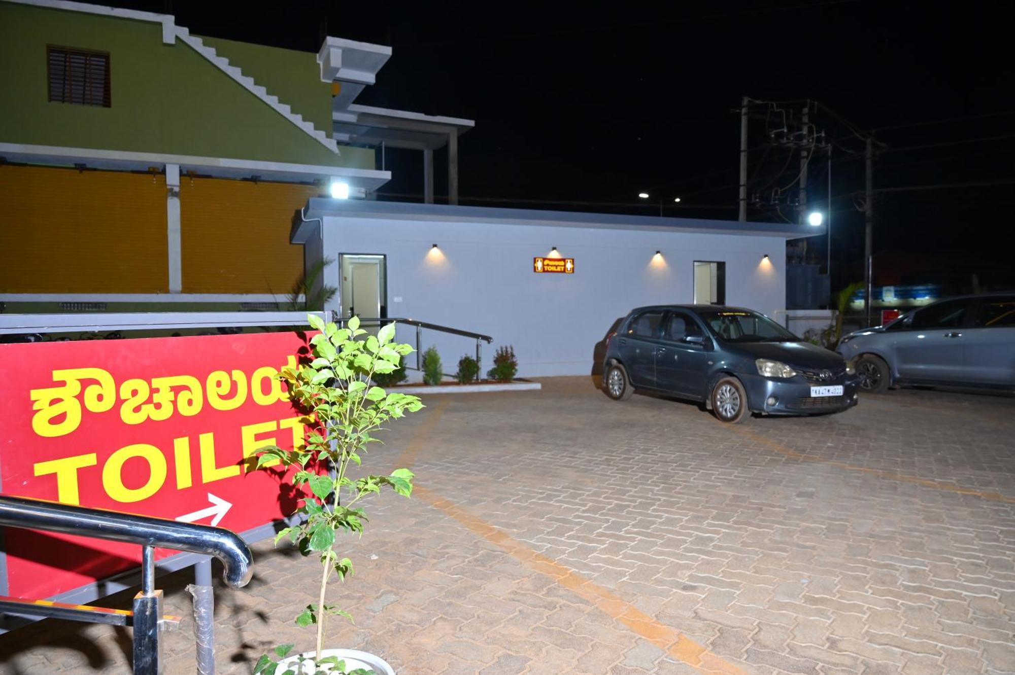 Hotel Shri Devi Comforts Inn Bhatkal Ngoại thất bức ảnh
