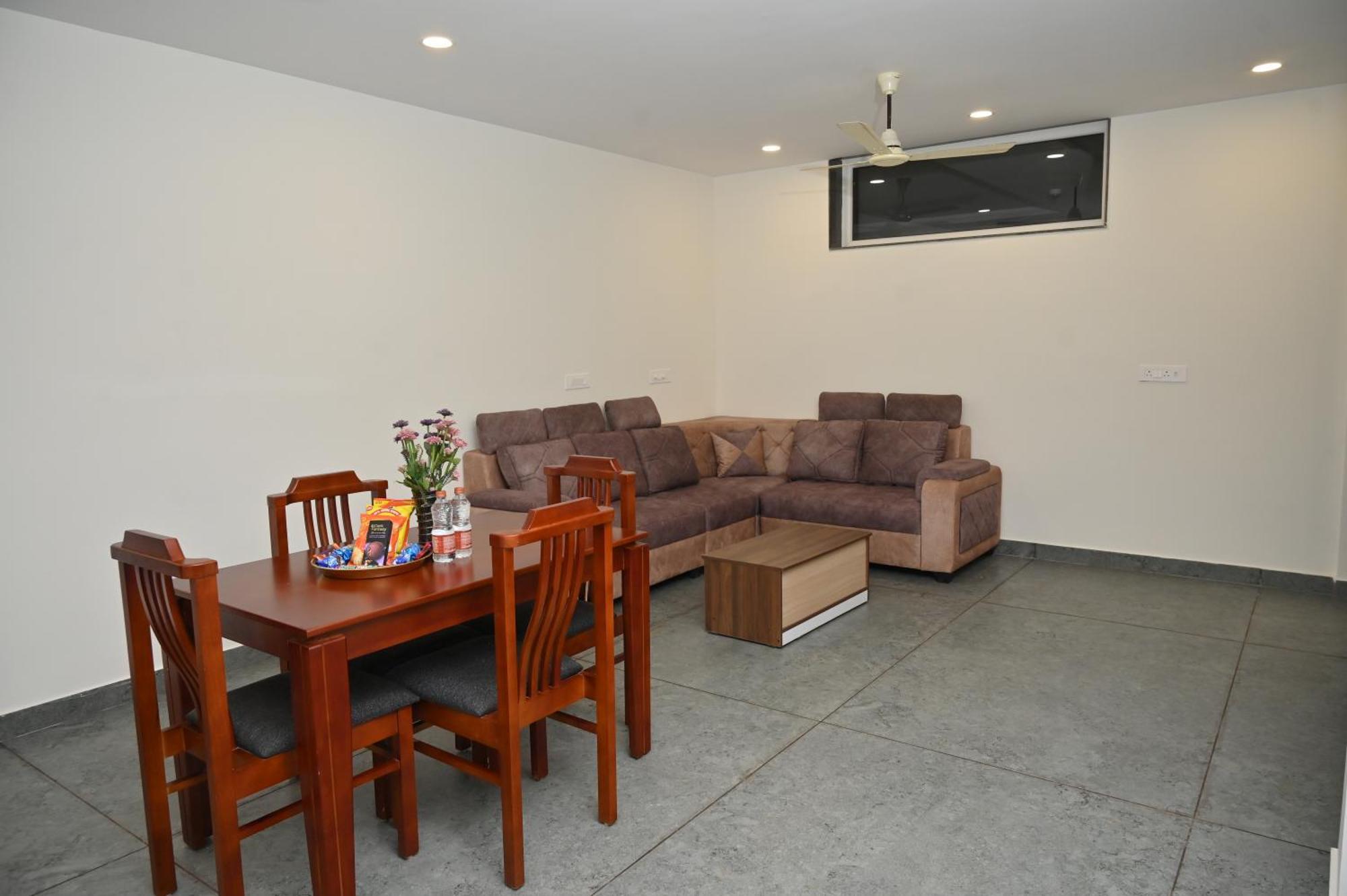Hotel Shri Devi Comforts Inn Bhatkal Ngoại thất bức ảnh