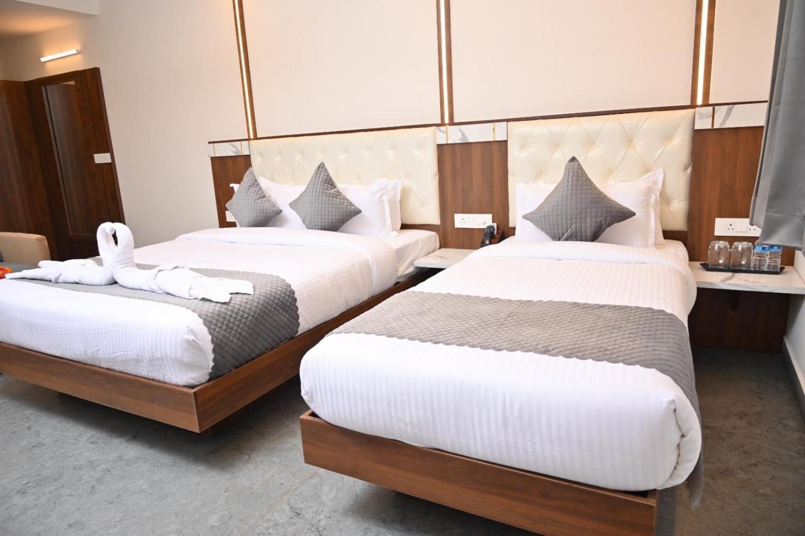 Hotel Shri Devi Comforts Inn Bhatkal Ngoại thất bức ảnh